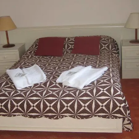 Hotel A5 3*
